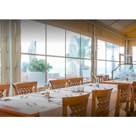 Sunset Lanterna Apartmán *